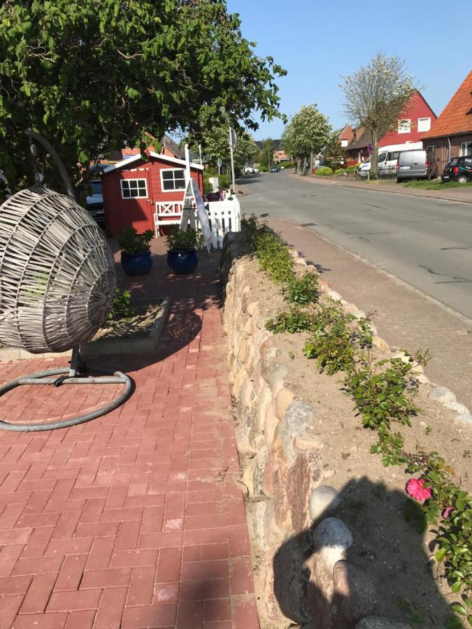 Pension Zur Brandung Busum Bagian luar foto